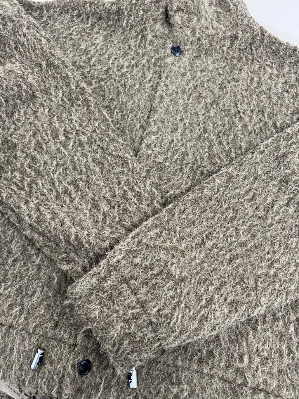 사이즈도 좋고 무엇보다도 특별해서 좋은거 같아요 잘 입을게요 