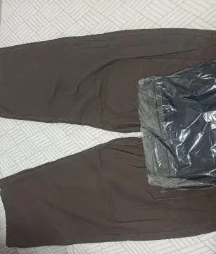 기모가 진짜 따뜻해요 출근 할때 이 바지만 찾는듯요 