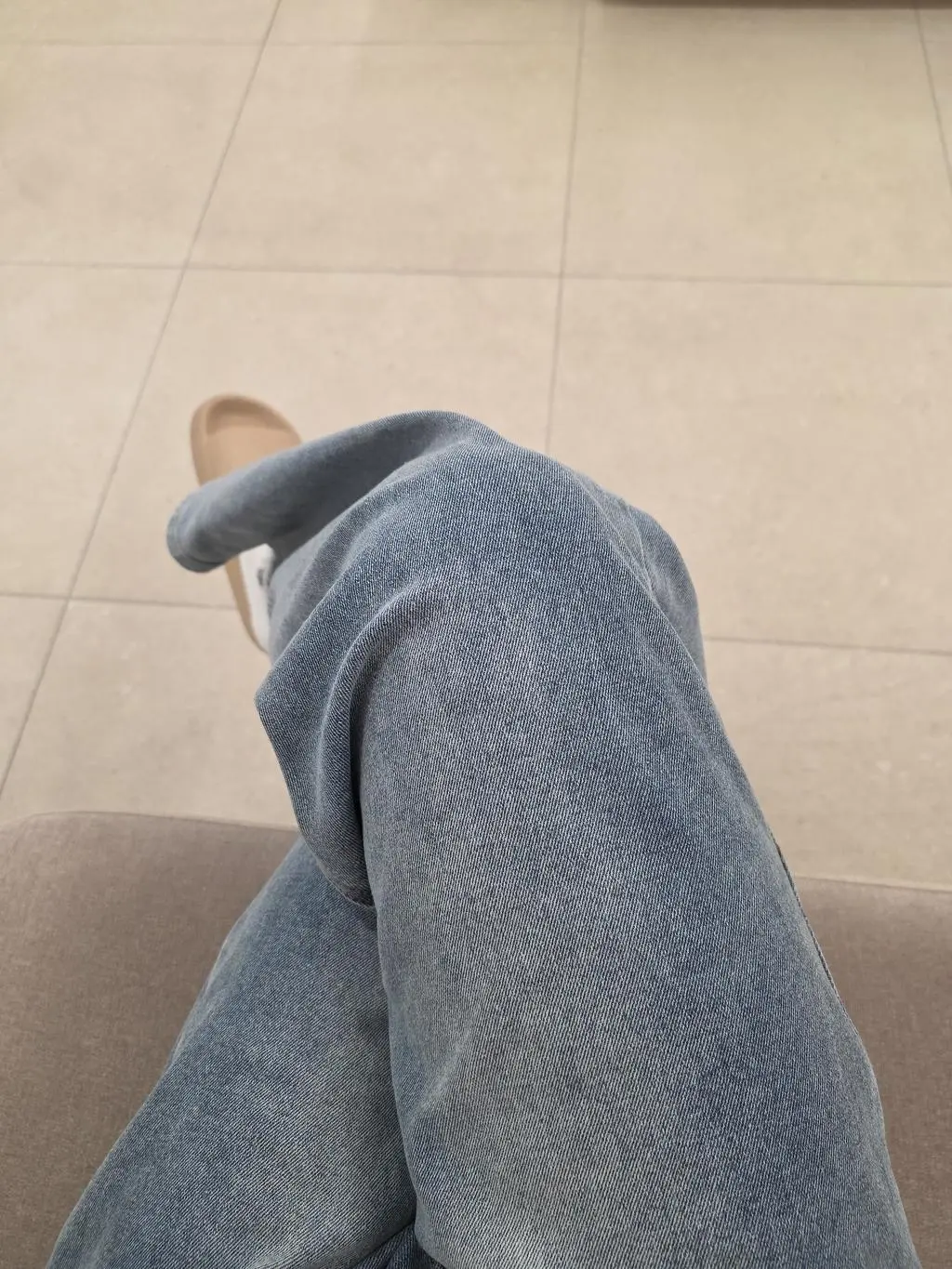 바지 개편하고 허리 기장 모두 딱 맞습니다. 너무너무 만족하는 인생바지임. 조만간 다