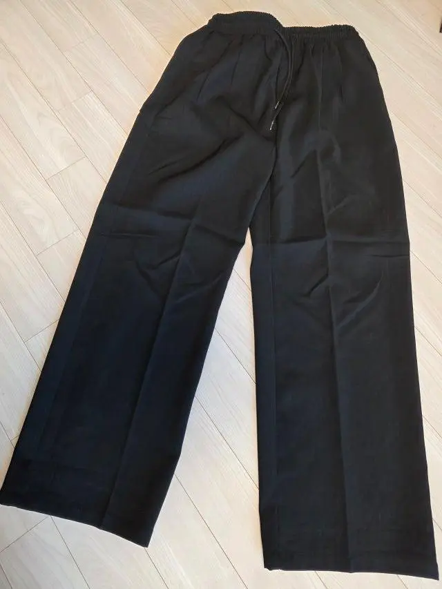 가볍고 편하네요. 가격대비 좋아보입니다.
