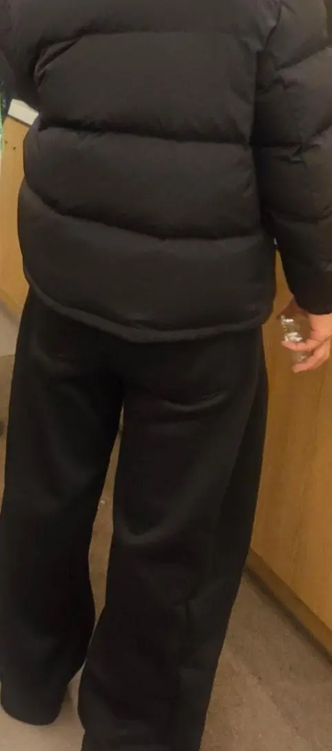 통이있어서 혹시나 뚱뚱하기보이지 않을까 걱정했는데 오히려 키커보인단 소릴 듣네요.