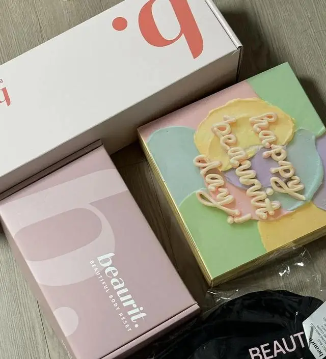 필테시작하고 코어힘이 더필요한거를 느껴서 친구한테 추천받아서 할인하는김에 코클까