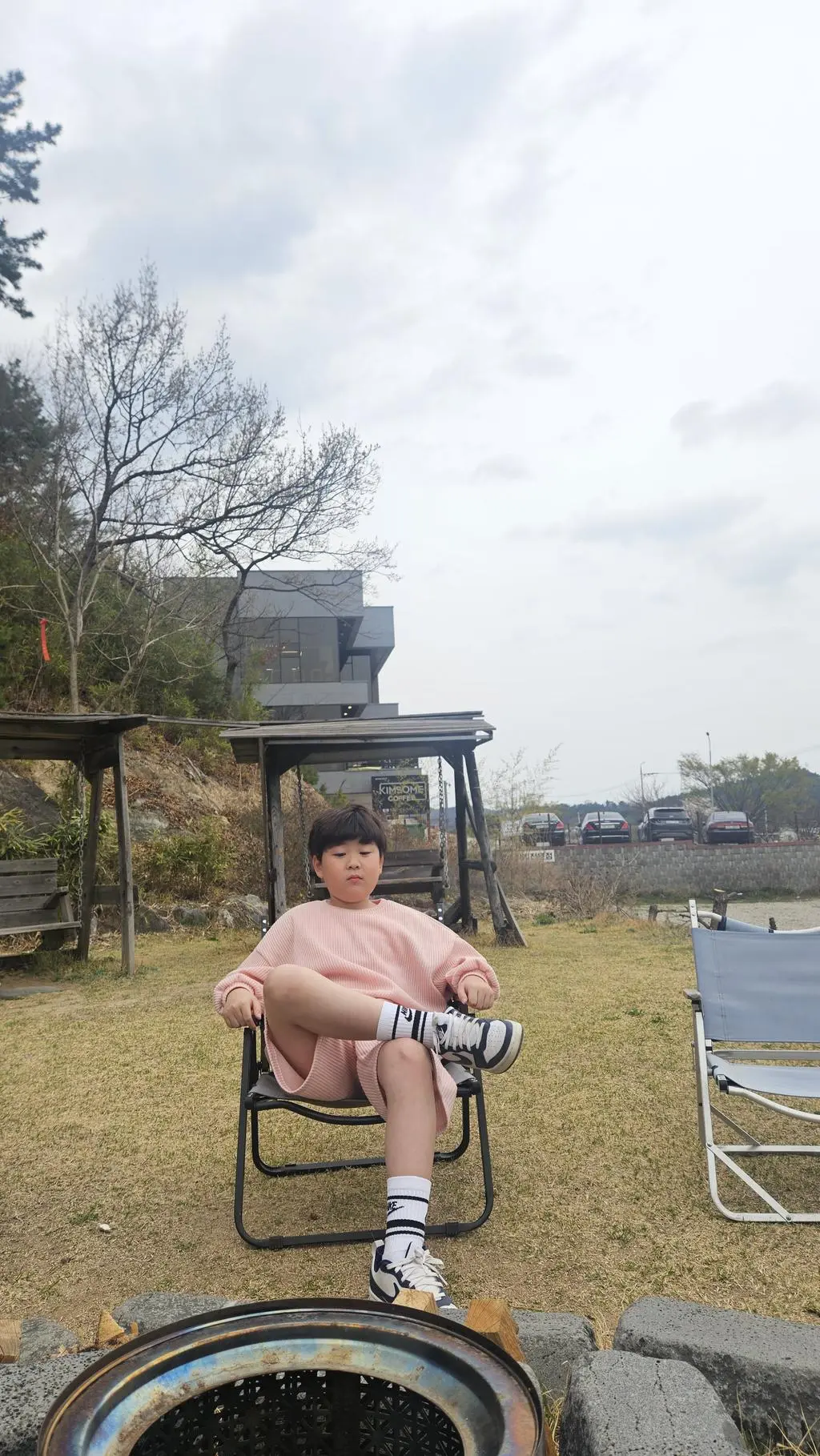사이즈 잘 맞고 지금 입기 딱인거 같아요~