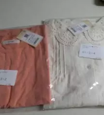 이 티셔츠는 피치랑 블랙 두개 구매했어요 
