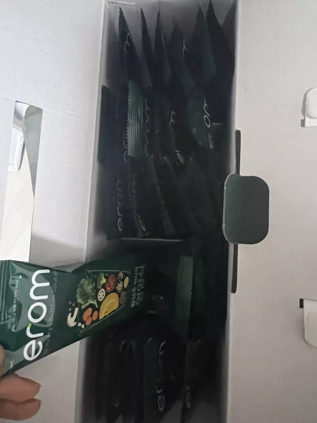 홍삼두유 박스만 열었는데 홍삼냄새가 나는건 기분 탓인가요?ㅎㅎ
