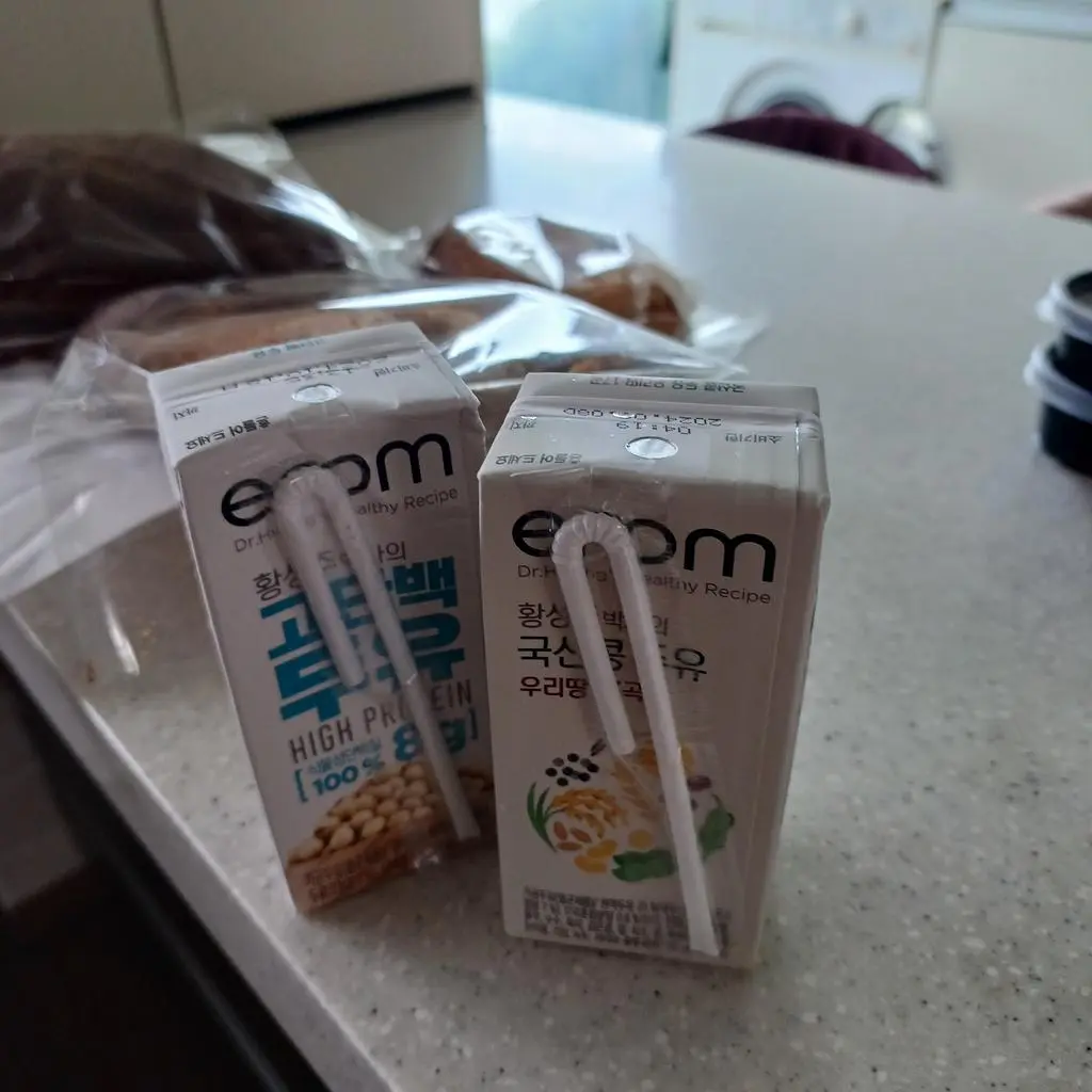 이롬 두유 최고입니다 다양한 가입 서비스도 좋네요 번창하세요