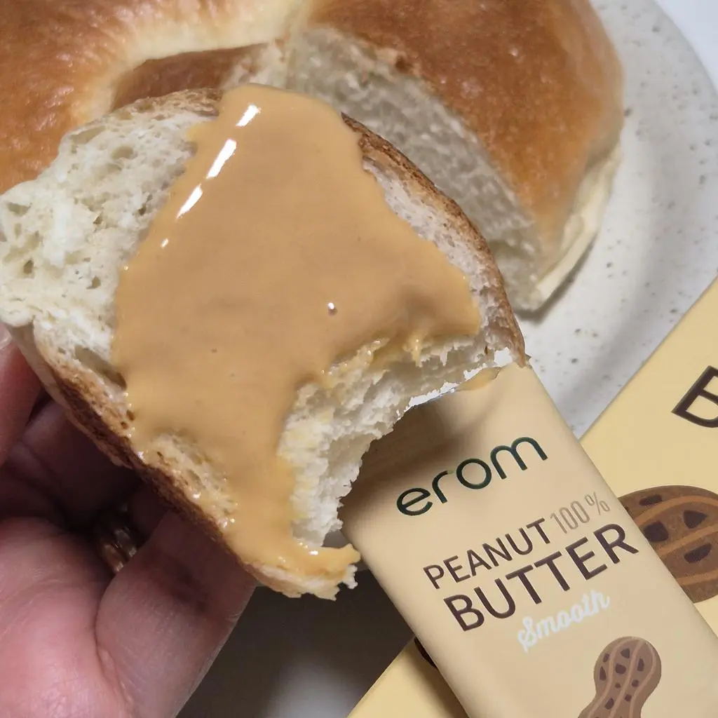 한포씩 간편하게 위생적으로 먹을 수 있어서 좋습니다! 주로 빵에 발라 먹고 있는데 담