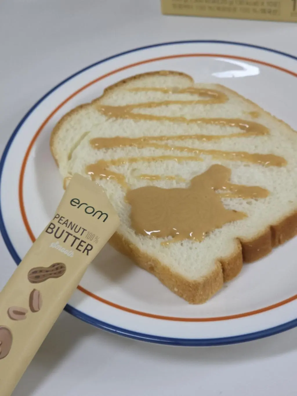 요즘 혈당스파이크가 와서 당 조절하려고 선택했는데 고소하니 맛있네요..! 저는 땅콩버