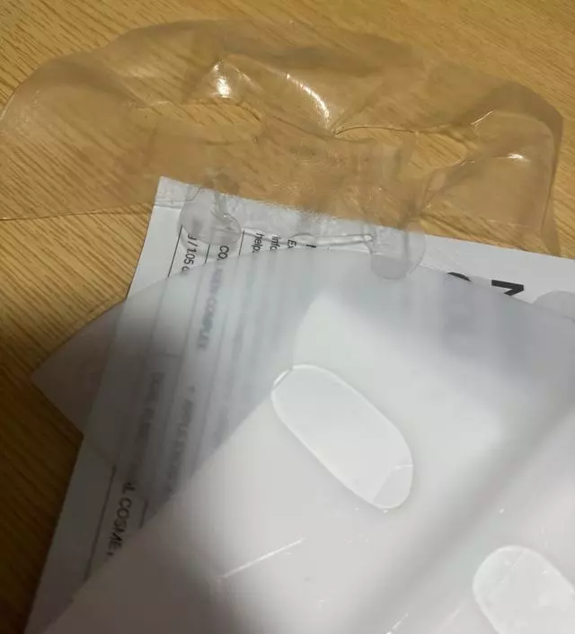 요새 피부가 많이 예민해서 진정용으로 사용하고있어요
