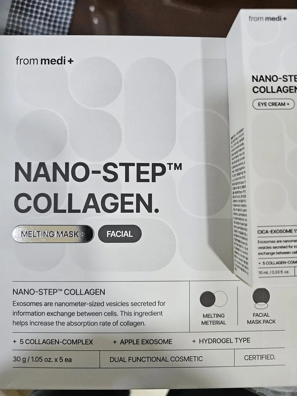 촉촉하고 사용후 오래 있어도 당깅없이 수분감이 지속되어서 좋아요~