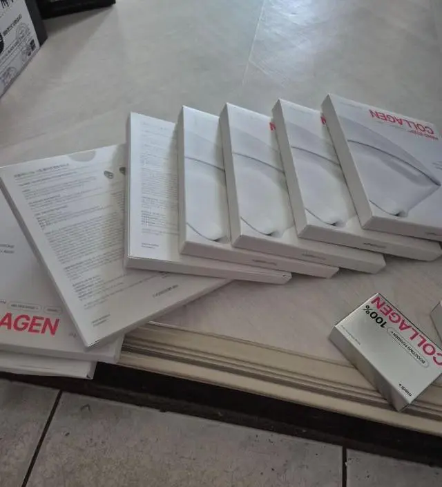 오~~받자마자 붙였네요.촉촉하니 좋아요
