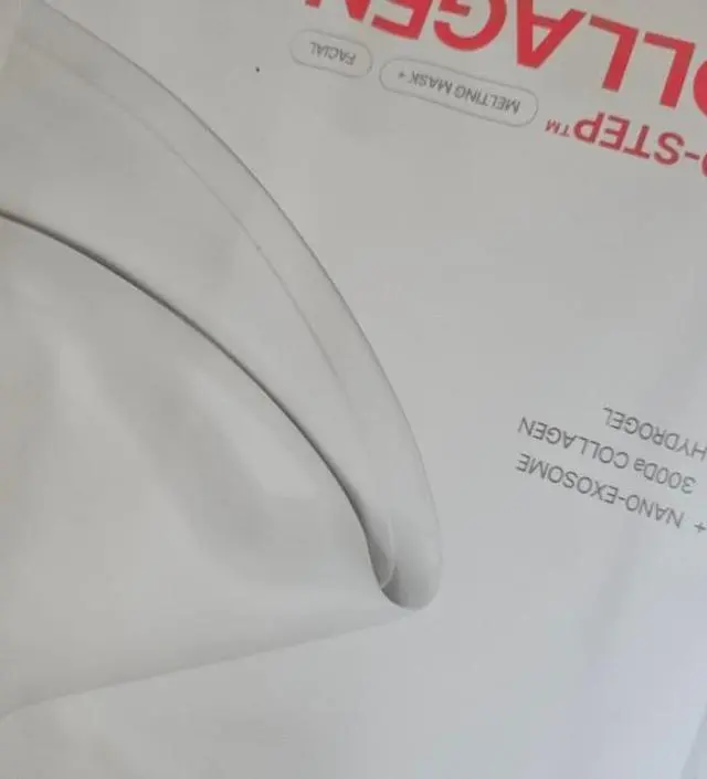 아직 몆번 안써서 잘 모르겠지만 피부 진정되고 붙여쓸때 떨어지지않아서 좋아요
