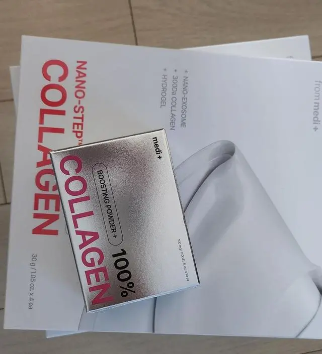 주위에서 좋다고 해서 콜라겐 마스크 첨 주문해봤어여~ 오늘밤 부터 꾸준히 써볼께여^^