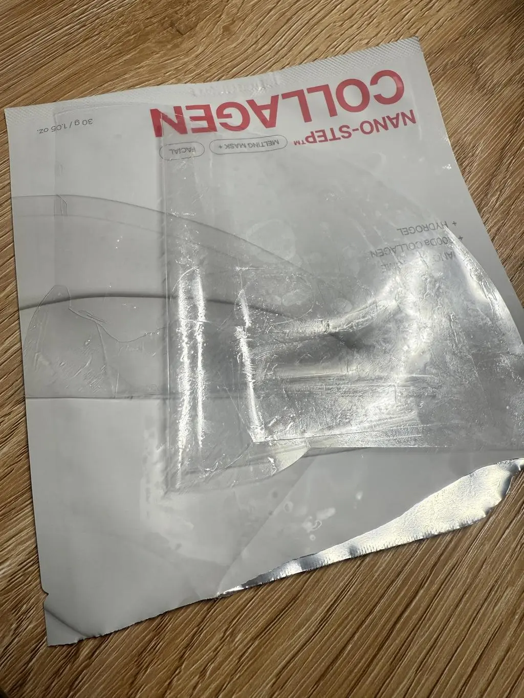 매일 붙이고 있어요. 네번째 구매예요. 쿠폰 들어오면, 이제 화이트닝도 구매해보려고요