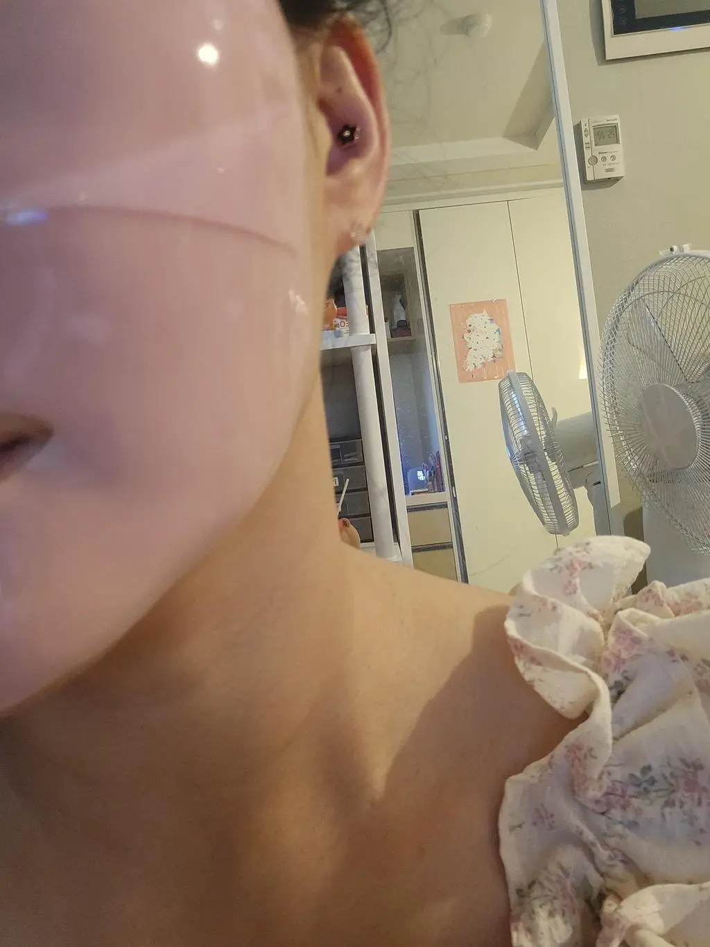 원래 쓰던 팩이 있었는데 오래 써서 그런지 효과가 좀 미미하다고 느껴서 새로운 팩을 