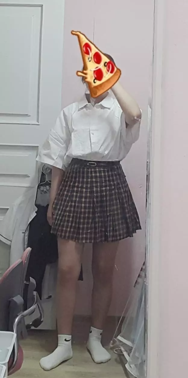 사실 이 치마는 장바구니에서 뺀줄알고 있던 치마에요 ㅋㅋㅋㅋㅋㅋ 근데 그래도 잘 산
