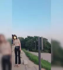 배송도 금방 왓어요 하루만에 받았어여 슬랙스 스판이 많아서 한치수작게 사도 될거같아