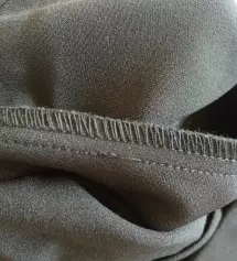 허리는 살이 없고 허벅지랑 엉덩이는 좀 있는편이라 사이즈고민을 많이 했는데 허리는 