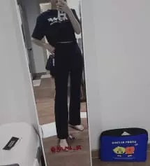 제가 하체에 비해 허리가 얇은 편이라 슬랙스나 바지 종류는 인터넷으로 시키면 맨날 실