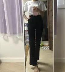 솔직히 주소지 변경 오처리건만 아니면 옷은 맘에들어요
