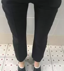 직장에서 계속 컴퓨터 앞에 앉아있어야 해서 허리가 쪼이는 바지를 입으면 오후만 ㅇ되