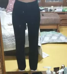 바지 핏 너무 타이트하지도 않고 널널하지도 않고 딱 좋아요. 반하이라 허리선도 높아보