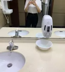 길이도 너무 잘맞고 스판도 짱짱해서 너무 좋아용ㅜㅜㅜ 베이지도 사고싶어요!!ㅎㅎ