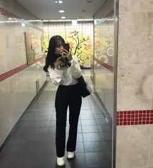 진짜.. 제가 바지는 온라인 다 실패한 경험이 있어서 거의 매장에서 입어보고 사거든요