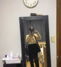 거의 한달정도 기다리게되었는데요 진짜 오자마자 바로 입어보고 놀랬어요
