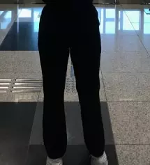 진짜 너무너무 편하고 슬랙스라는 생각 안들정도로 신축성 좋고 편해여ㅠㅠㅠ
