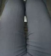 사이즈가 잘맞고 핏감도 골반라인 이브게표현 되서 이쁨 근제 너무 단점이라고 하면 너