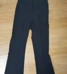 제가 작은키인데도 불구하고 기장도 잘 맞고 스판 때문에 잘 늘어나서 크게 불편하지도