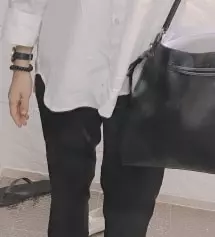 배송은 오래걸렸어요ㅜ언제오나했는데 진짜 이 가격에 재질도 좋고 완전 만족했어요ㅜㅠ