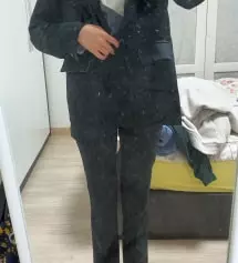 핏이 엄청 예뻐요.짧을까봐 걱정했는데 길이 걱정 안하고
