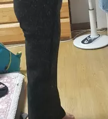 길이도 너무 딱맞고 사이즈도 딱맞습니다 라인넘예쁘고 밴딩인거 티 하나도 안나구요 쫀