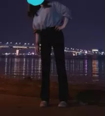 너무 좋은데 이거 뭐 입다가 반품 된거 보내주신건지 앞 지퍼 아래 민망한 부분 재봉 상