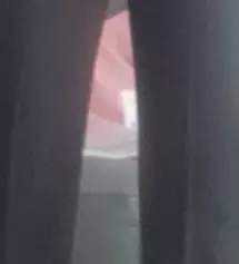 원하는 사이즈가 입고 예정이길래 빨리 입어야 해서 좀 많이 커서 뒤에 옷핀 집고 입었