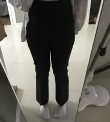 핏 예쁜데 엉덩이 있는데가 쫌 많이 껴여ㅠㅠ 
