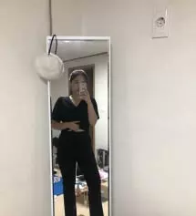 이거진짜 존좋템... 지금까지 입어본 슬랙스 중에 젤 편해요 
