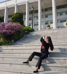 평소에 바지 사이즈 L입어서 L사이즈 주문 했는데 작지도 크지도 않고 너무 잘맞아서 만