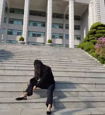 평소에 바지 사이즈 L입어서 L사이즈 주문 했는데 작지도 크지도 않고 너무 잘맞아서 만