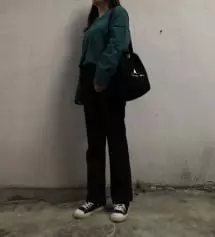 배송이 빨랐어요. 한사이즈 크게 샀는데 커서 동생 줬어요. 정사이즈 구매하시면 돼요.