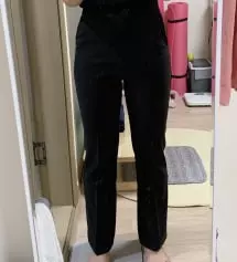 와 입자마자 너무 편했어요. 짱 편한 스판이예요. 길이 마음에 들어요. 저처럼 통통다리