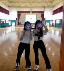 키160몸무게 53 오른쪽 
