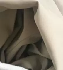 바지 완전 잘 늘어나요!! 편하고 이뻐요 
