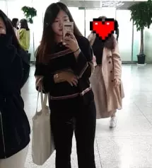 평소에 라지 사이즈 입는데 
