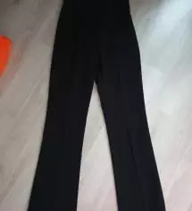 후기에서 허리가 크게 나왔다고 해서 xs로 샀던걸로 기억하는데 그래서 그런가 배송와서