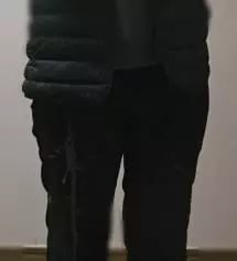 허리에 밴드가 들어 있죠??? 그러니까 허리 쫄리면 불편한데,,,하면서 허리 크게 사지 