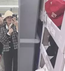 대애박 잘산거같아요ㅠㅠ 다리완전길아보이고 질도 이정도면 훌륭한것갘습니다!!!!
