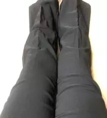 평소에 26-27 입고, 허벅지랑 엉덩이 발달한 편이에요. 그래서 그 부분이 조금 붙긴 하